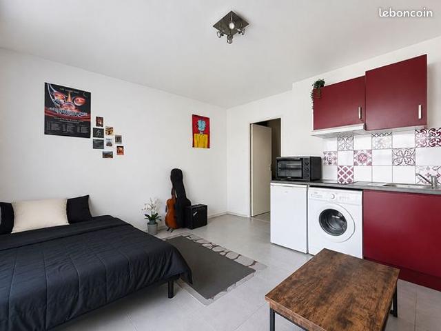 Studio 1 pièce 25 m²
