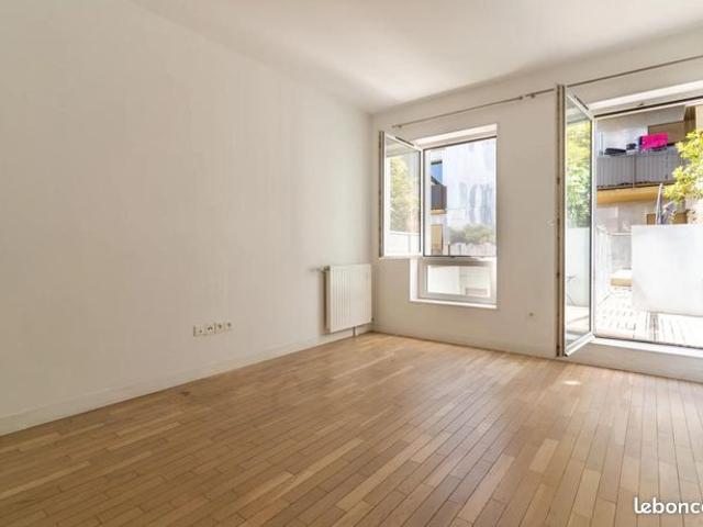 Studio 1 pièce 25 m²
