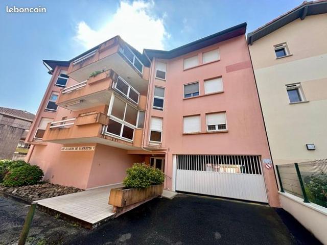 Studio 1 pièce 25 m²