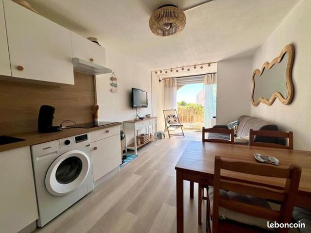 Studio 1 pièce 25 m²