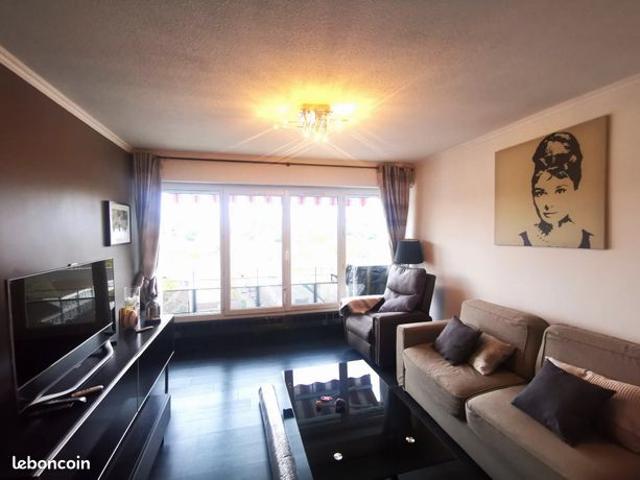 Studio 1 pièce 25 m²
