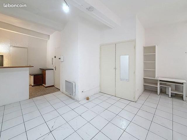 Studio 1 pièce 25 m²
