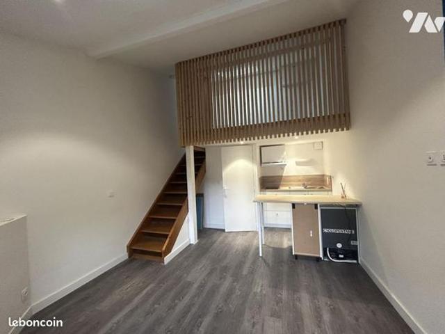 Studio 1 pièce 25 m²