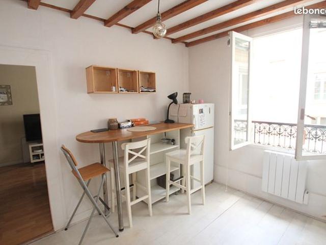 Studio 1 pièce 25 m²