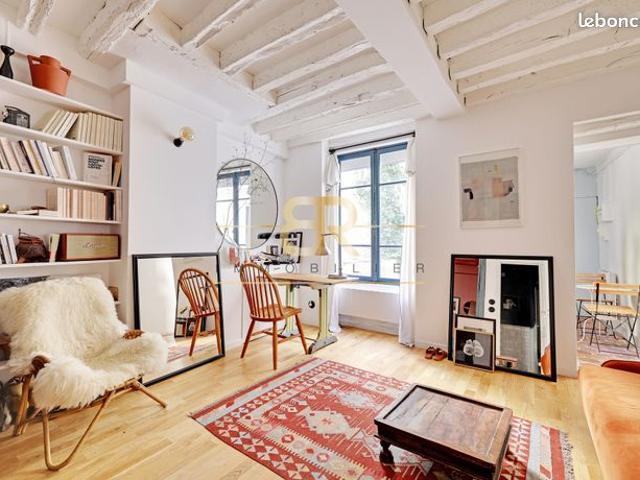 Studio 1 pièce 25 m²