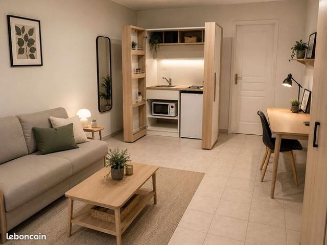 Studio 1 pièce 25 m²