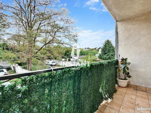 Studio 1 pièce 25 m²