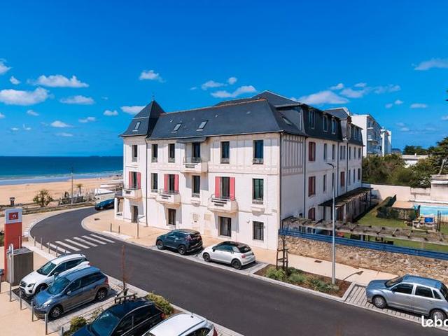 Studio 1 pièce 25 m²