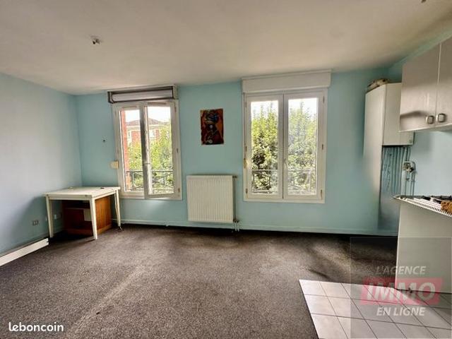 Studio 1 pièce 25 m²