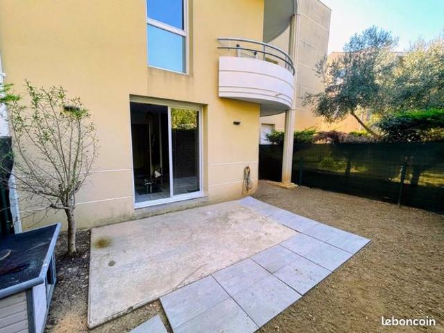 Studio 1 pièce 25 m²