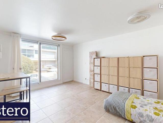 Studio 1 pièce 25 m²
