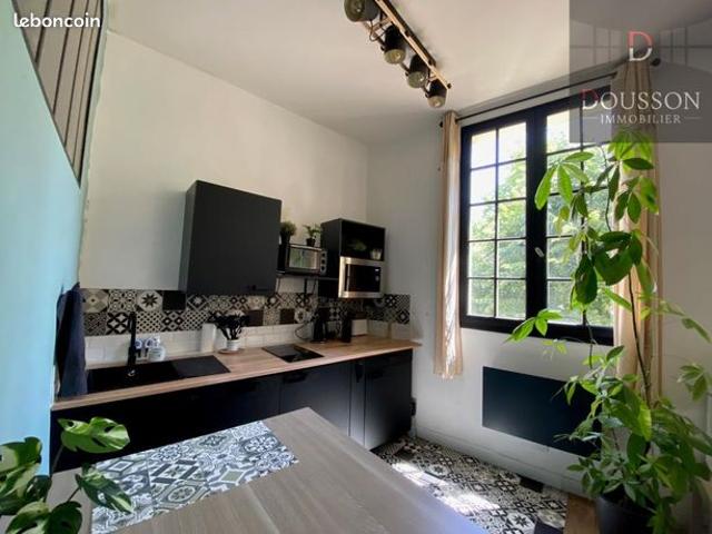 Studio 1 pièce 25 m²