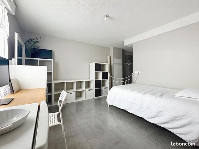Studio 1 pièce 25 m²