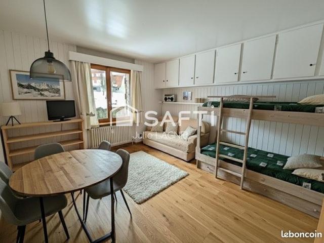 Studio 1 pièce 25 m²