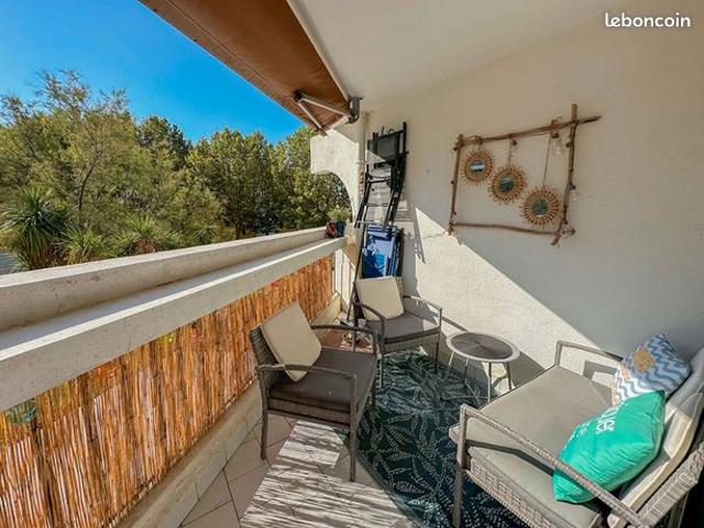 Studio 1 pièce 25 m²