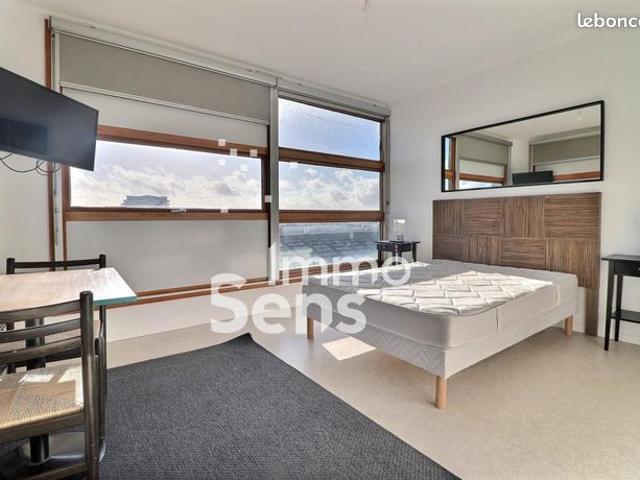 Studio 1 pièce 25 m²