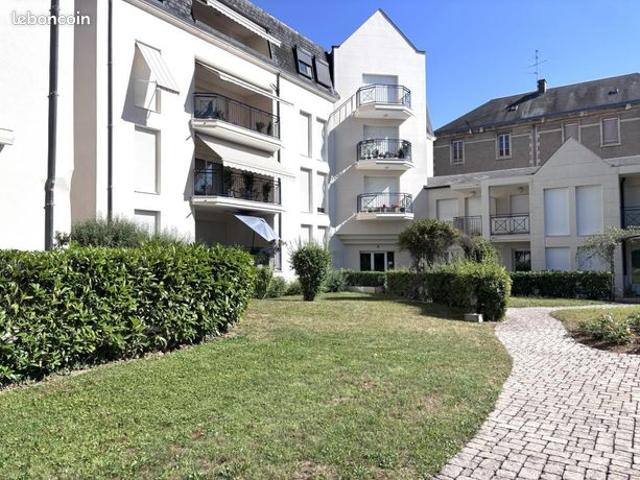 Studio 1 pièce 25 m²