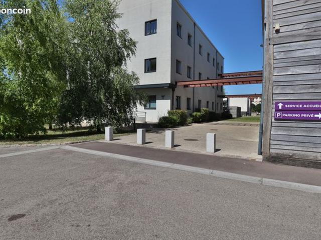 Studio 1 pièce 25 m²