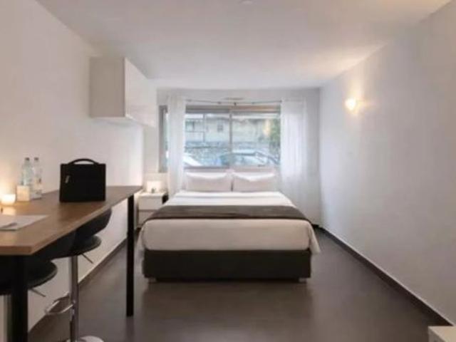 Studio 1 pièce 25 m²