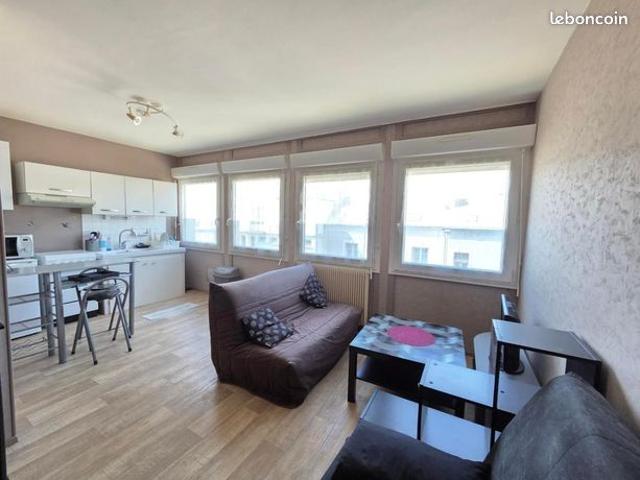 Studio 1 pièce 25 m²