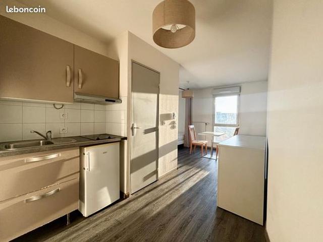 Studio 1 pièce 25 m²