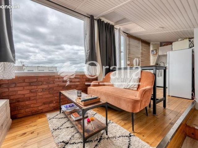 Studio 1 pièce 25 m²