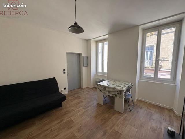 Studio 1 pièce 25 m²