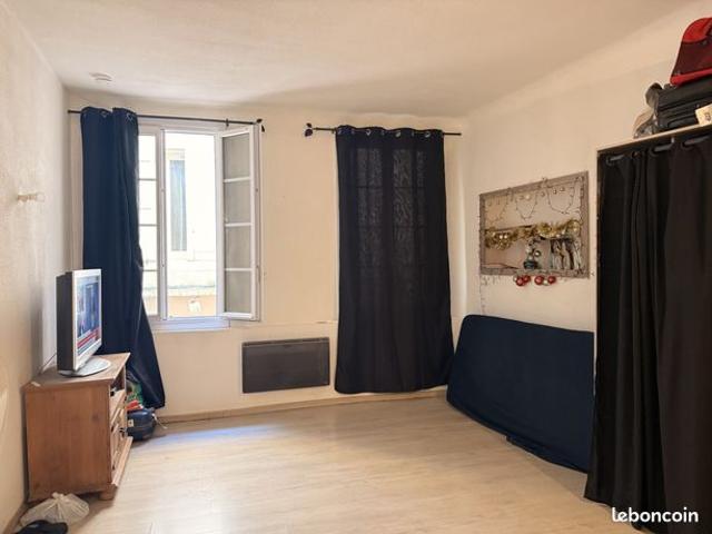 Studio 1 pièce 25 m²