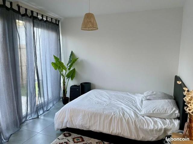 Studio 1 pièce 25 m²