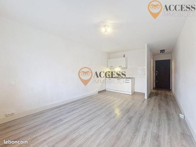 Studio 1 pièce 25 m²