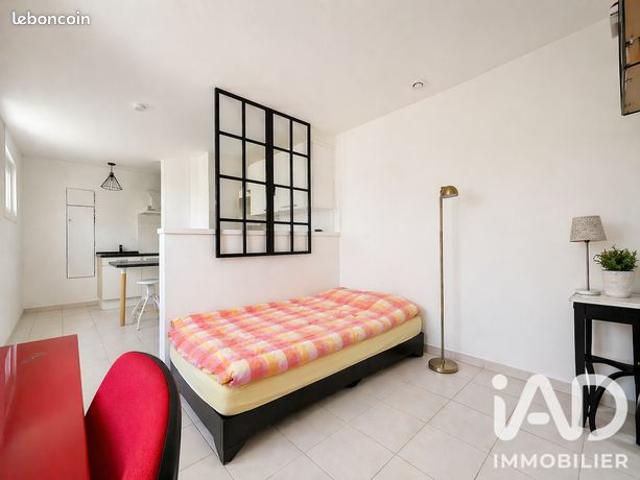 Studio 1 pièce 25 m²
