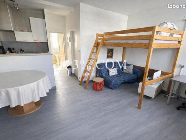 Studio 1 pièce 25 m²