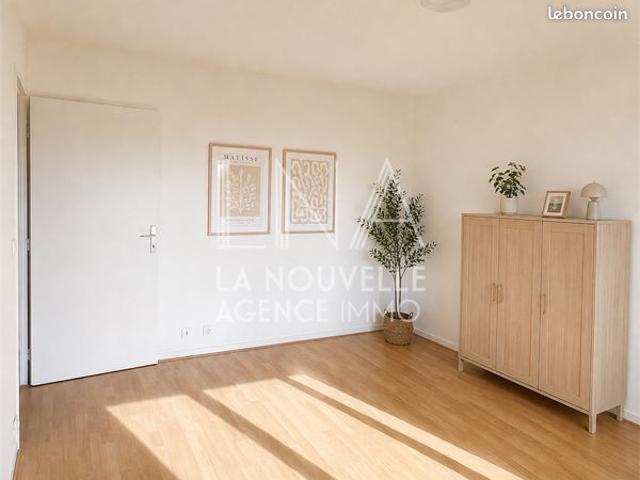 Studio 1 pièce 25 m²