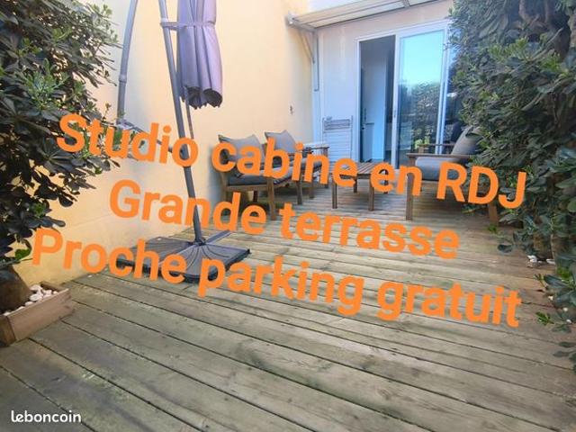 Studio 1 pièce 25 m²