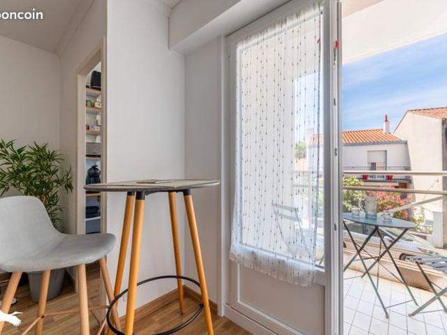 Studio 1 pièce 25 m²
