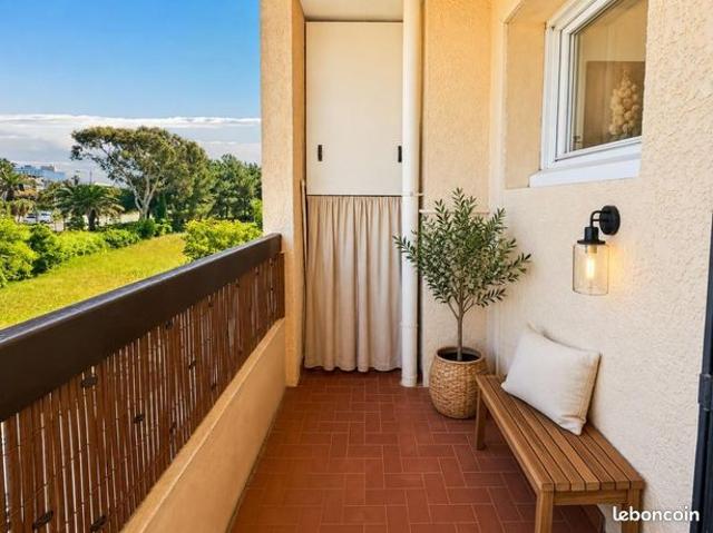 Studio 1 pièce 25 m²