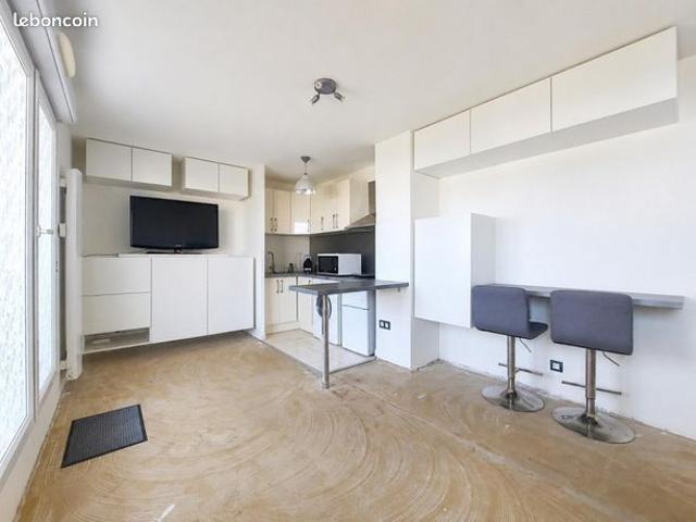 Studio 1 pièce 25 m²