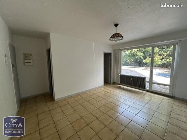 Studio 1 pièce 25 m²