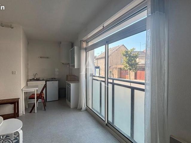 Studio 1 pièce 25 m²