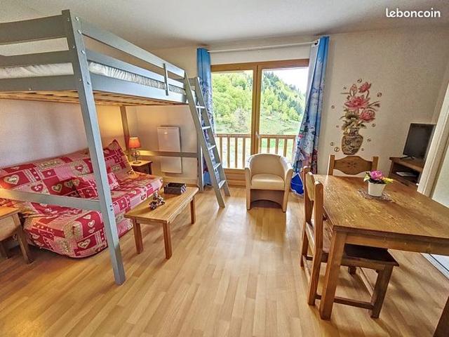 Studio 1 pièce 25 m²