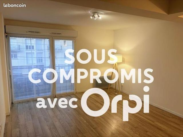 Studio 1 pièce 25 m²
