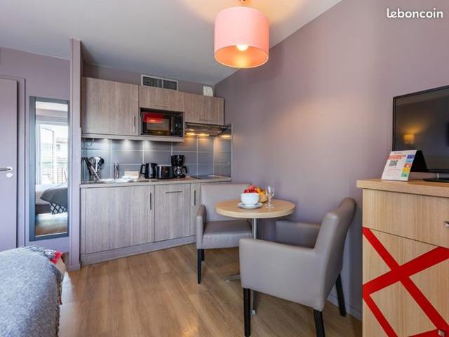 Studio 1 pièce 25 m²