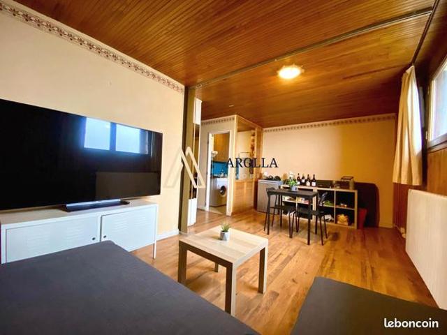 Studio 1 pièce 25 m²