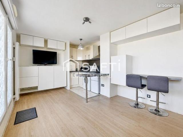 Studio 1 pièce 25 m²