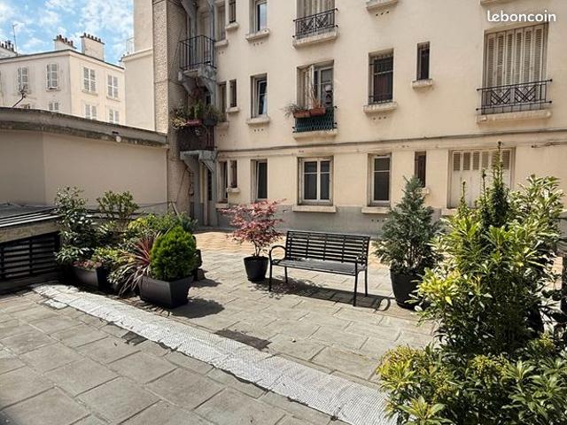 Studio 1 pièce 25 m²