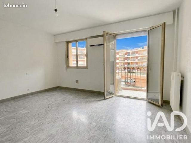 Studio 1 pièce 25 m²
