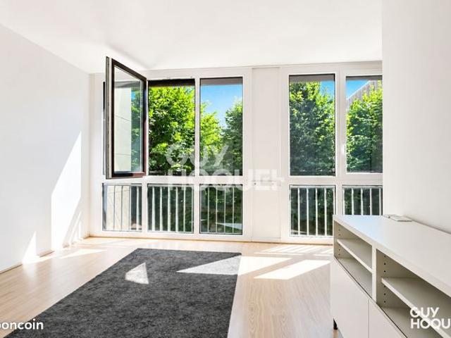Studio 1 pièce 25 m²