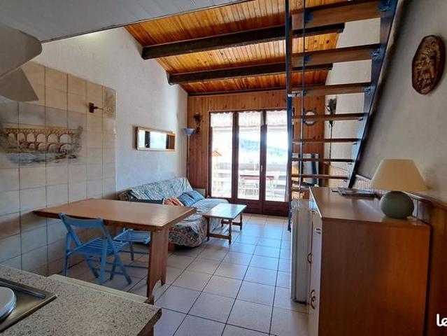 Studio 1 pièce 25 m²