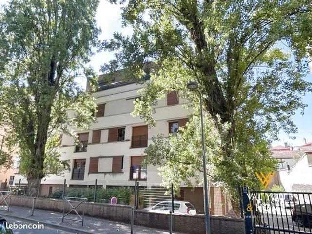 Studio 1 pièce 25 m²