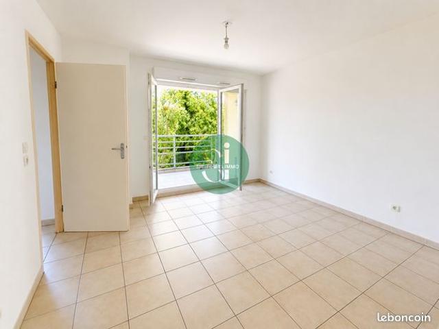 Studio 1 pièce 25 m²
